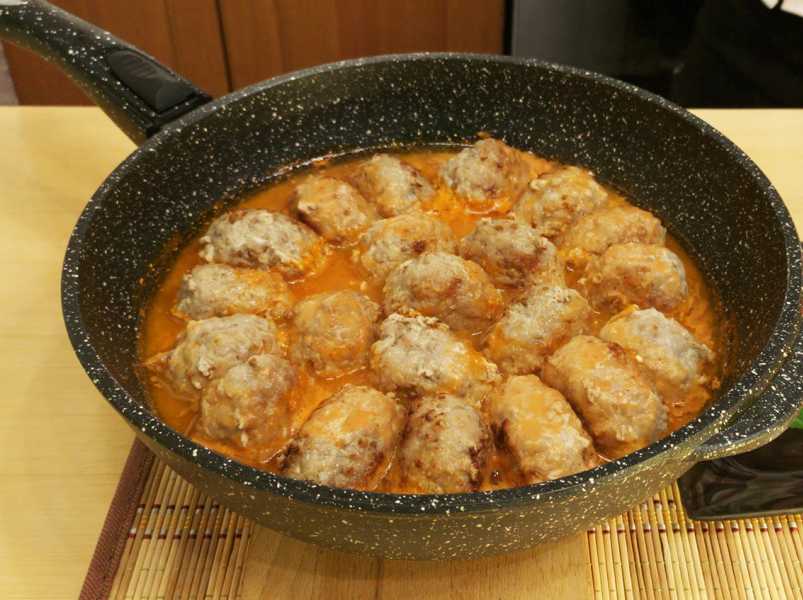 Тефтели, с мясным фаршем, с гречкой,  в томатном соусе «Гречаники», п/о, видео.