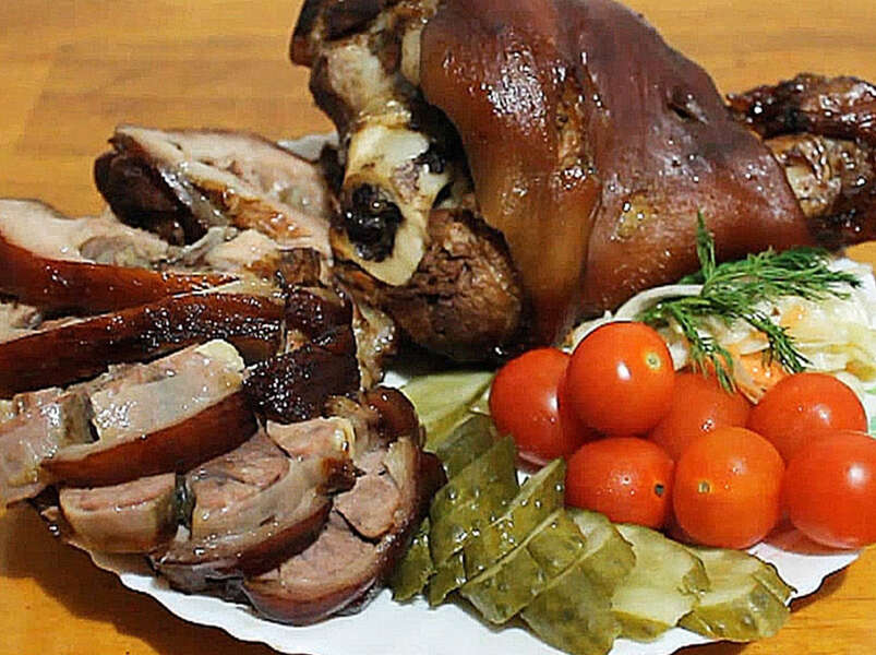 свиная рулька в пиве.