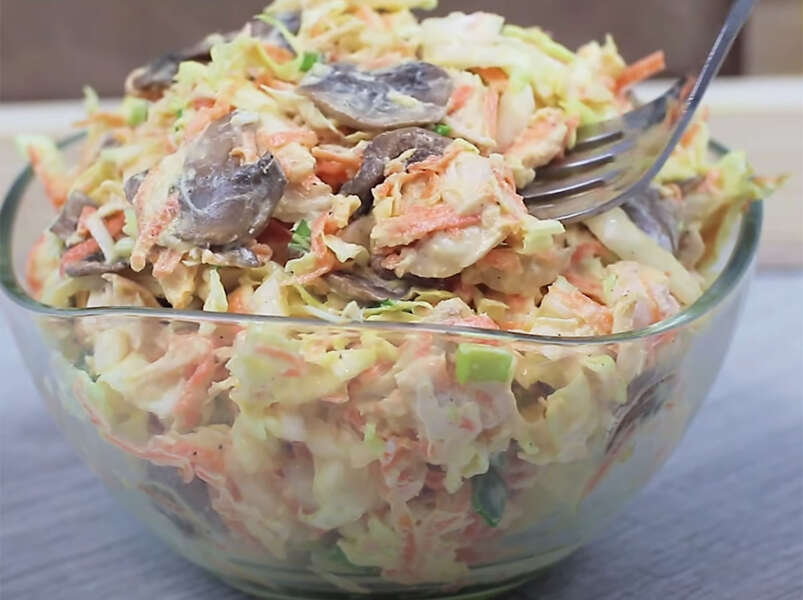 салат с курицей и огурцами, п/о.