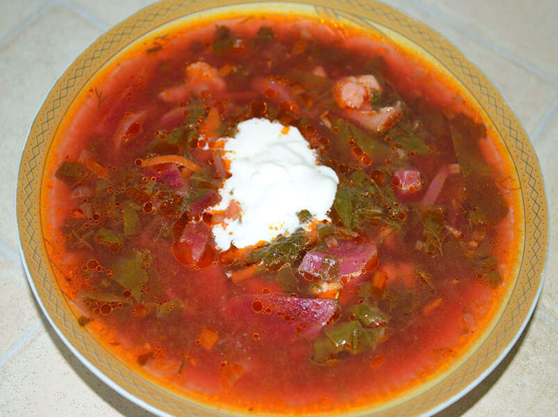 борщ с галушками.