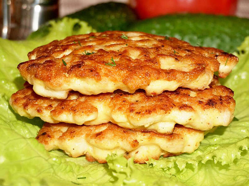 оладьи из куриного филе.