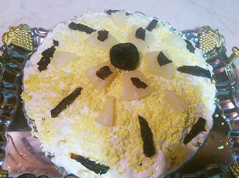 Салат, с курицей и ананасом . п/о, видео.