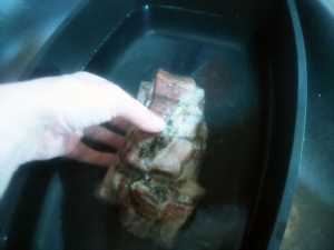 промываем зипечённую брюшину в теплой воде