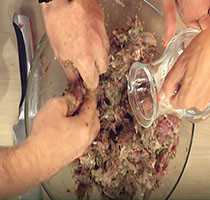 Пельмени говядина курица рецепт. 1bd58b13a093ddda156e99dedd9fdaf6. Пельмени говядина курица рецепт фото. Пельмени говядина курица рецепт-1bd58b13a093ddda156e99dedd9fdaf6. картинка Пельмени говядина курица рецепт. картинка 1bd58b13a093ddda156e99dedd9fdaf6. Пошаговый рецепт приготовления пельменей с фаршем из говядины и курицы (необычный метод приготовления). Особенность в приготовлении теста. Тесто готовиться на основе кефира и получается вкусно. Попробуйте приготовить, может понравиться!