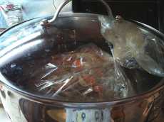 варим мясо с момента закипания 1 час