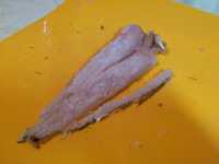 удаляем нижний плавник у рыбы