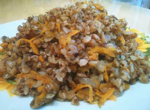 гречневая каша с тушенкой