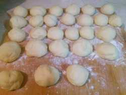 колобки для баурсаков