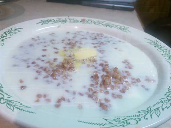 каша гречневая с молоком готова