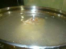 мясо вариться для салата 