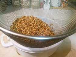 сушим гречку для каши гречневой с куриной грудкой