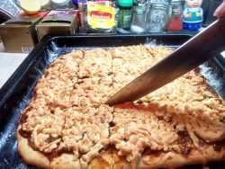 нарезаем печенье на кусочки