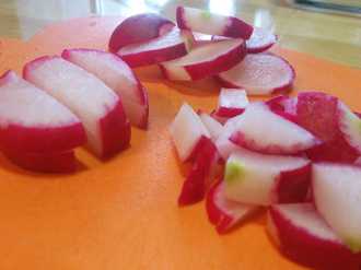 окрошка с мясом рецепт классическая на майонезе. 985508a397dbf0bb60c63b134d762ab3. окрошка с мясом рецепт классическая на майонезе фото. окрошка с мясом рецепт классическая на майонезе-985508a397dbf0bb60c63b134d762ab3. картинка окрошка с мясом рецепт классическая на майонезе. картинка 985508a397dbf0bb60c63b134d762ab3. Окрошка с колбасой на воде с уксусом и майонезом – это любимое летнее блюдо для многих. Таким кушаньем можно не только хорошо подкрепиться, но и охладиться в зной и жару. Вкусное и питательное оно простое в приготовлении и почти не заменимо летней порой! Порции: 10 Время готовки: 1 час 20 мин.