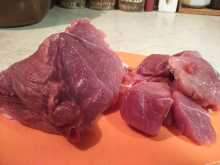 нарезаем мясо на куски