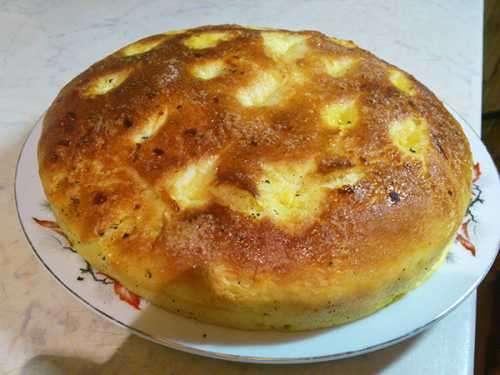 сахарный пирог на стол