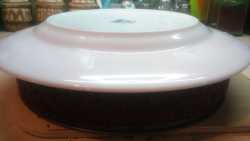 накрываем пирог блюдом