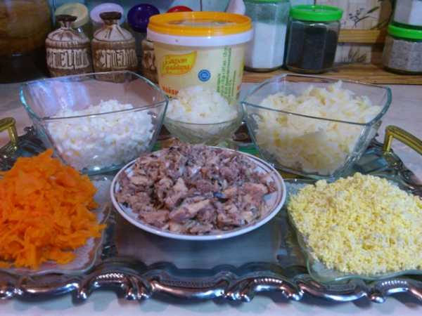 подготовленные продукты для салата мимоза