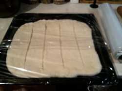 накрываем лепёшку плёнкой