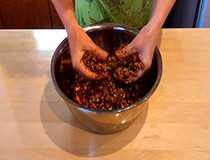 оставляем массу для пропитки на 5 минут